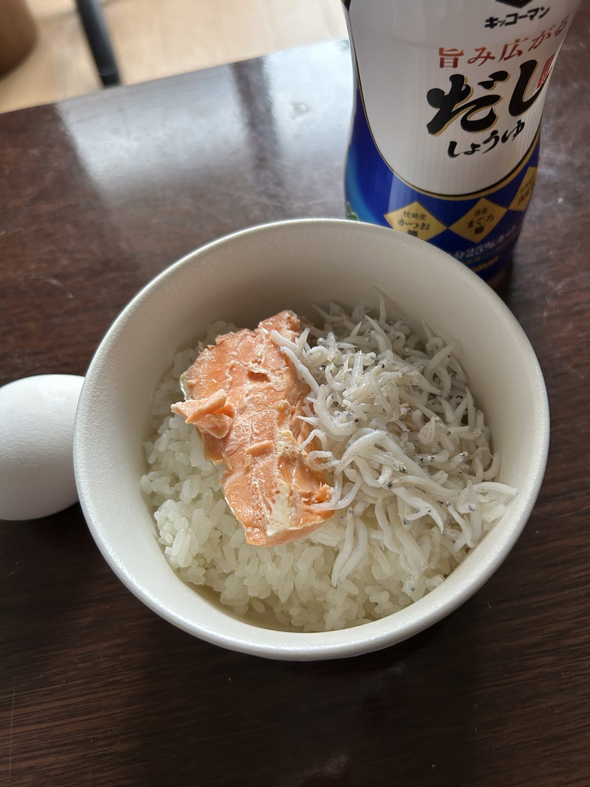 夕食（17時）（鮭・しらす丼）